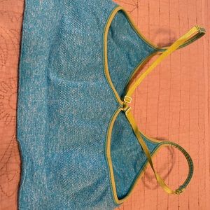 Champion sports bra (lightly worn)